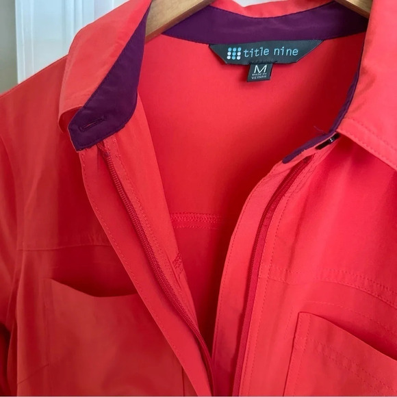 Title Nine Women’s Medium Coral Nimblene Quarter Zip Performance Dress Stretch M - Picture 4 of 7